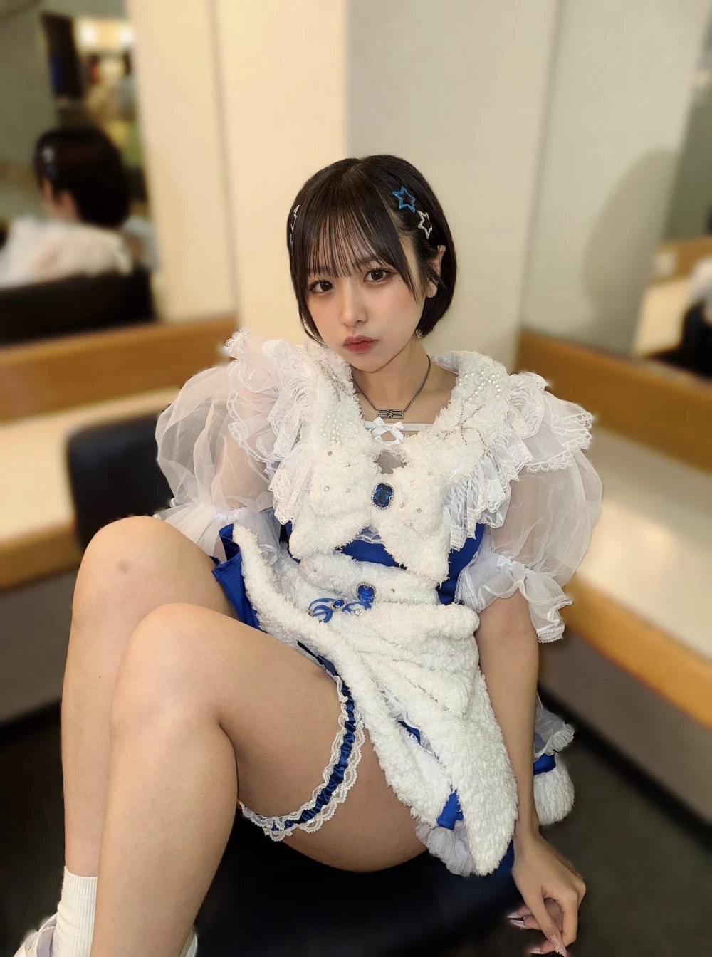 Idol Aoi Marin Temukan Kamera Tersembunyi di Ruang Ganti
